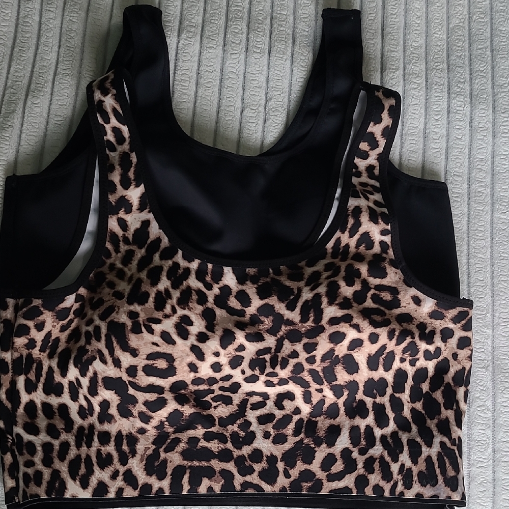 Vince Camuto Black and Leopard Print Women's Sports Bra Set